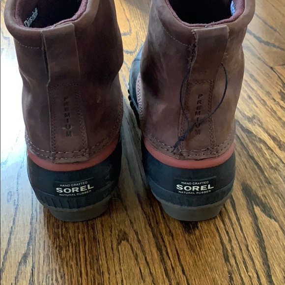 Sorel Men’s Waterproof boots 10